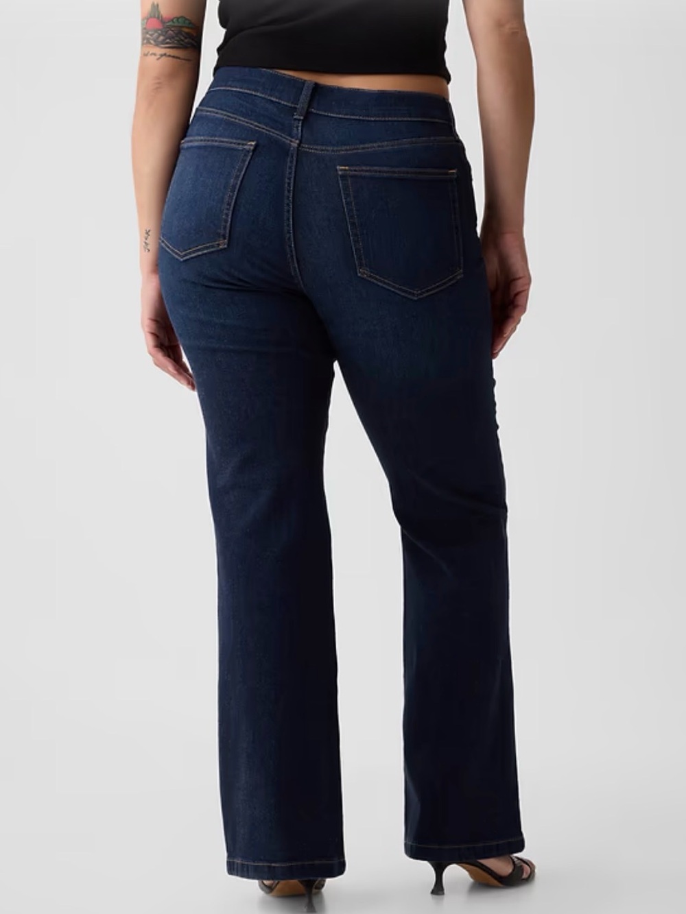 GAP High Rise '70s Flare Jeans - Dark Wash - Picture 2 of 9